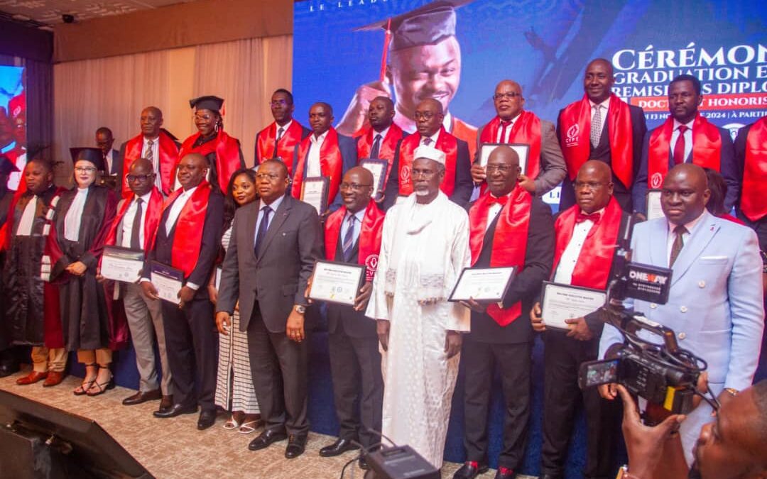 Formation académique: Des auditeurs de la promotion 2021-2022 du CVPT reçoivent leurs diplômes