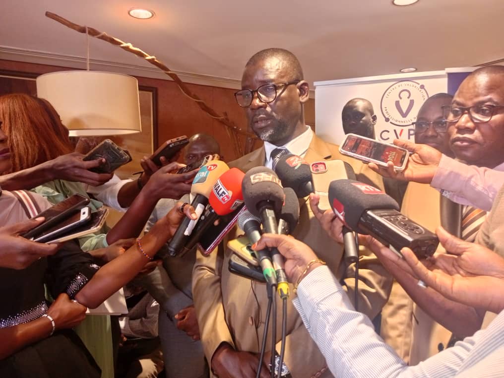 Ministre-Dione-photo